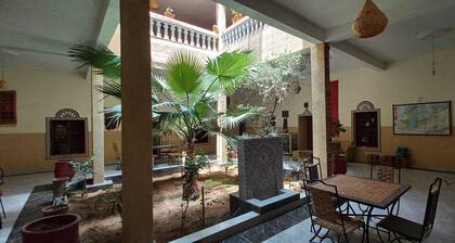 Room in Guest Room - Riad dar Tazoulte Bedroom