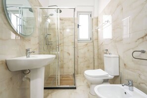 Apartment, 1 Bedroom, Balcony, Mountain View | Bathroom | Free toiletries, toilet paper - Top Floor Condo Close To Town Center And The Beach (Vlorë)