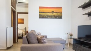 Unclassified image, 3 of 30, button - "beautiful House in Patsideros Village" (Minoa Pediada)