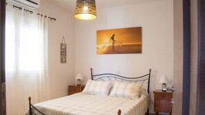Unclassified image, 4 of 30, button - "beautiful House in Patsideros Village" (Minoa Pediada)