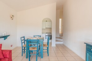 Apartment, 3 Schlafzimmer, Balkon | Speisen