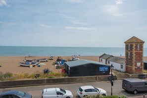 On the beach - Trehafod, Aldeburgh (Aldeburgh)