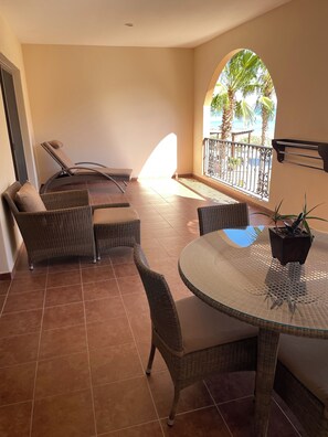 Outdoor dining - Villa Del Palmar Loreto Danzante Bay Golf Course (Ensenada)