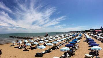 Villa, 3 Bedrooms, Patio, Garden View | Beach