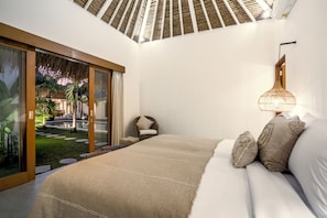 Deluxe Villa, 5 Bedrooms, Private Pool, Pool View | 5 bedrooms, premium bedding, in-room safe, desk