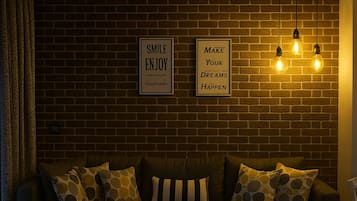 Chalet, 1 Bedroom, Accessible, Smoking | Living room