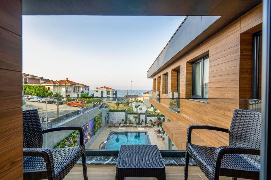 Premium Room | Balcony