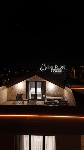Panoramic-Doppelzimmer, 1 Schlafzimmer, Meerblick | Terrasse/Patio
