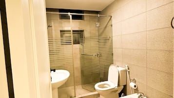 Apartamento, 1 quarto, acessível, para fumantes | Banheiro