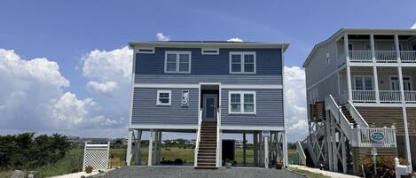 House, 2 Bedrooms | Exterior