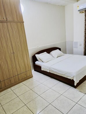 2 dormitorios, tabla de planchar con plancha, wifi y ropa de cama