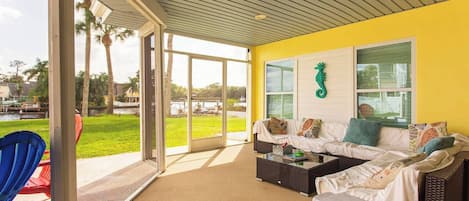 Room, 1 Bedroom, Accessible, Smoking | Property grounds