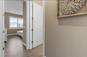 4 sovrum, skrivbord, strykjärn/strykbräda och gratis wi-fi