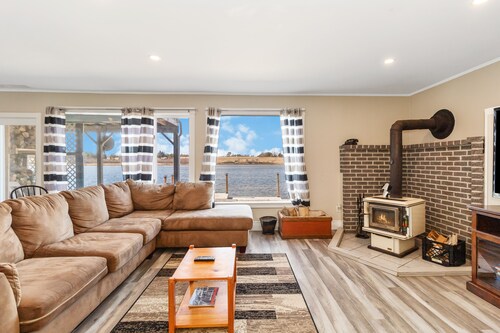 Private cottage on the ocean with a beautiful view that you’ll love.