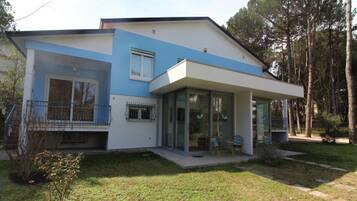 Biệt thự, 3 phòng ngủ, ban công, quang cảnh vườn | Ngoại thất