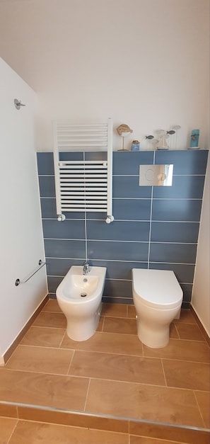 Apartment, 1 Bedroom, Balcony | Bathroom amenities