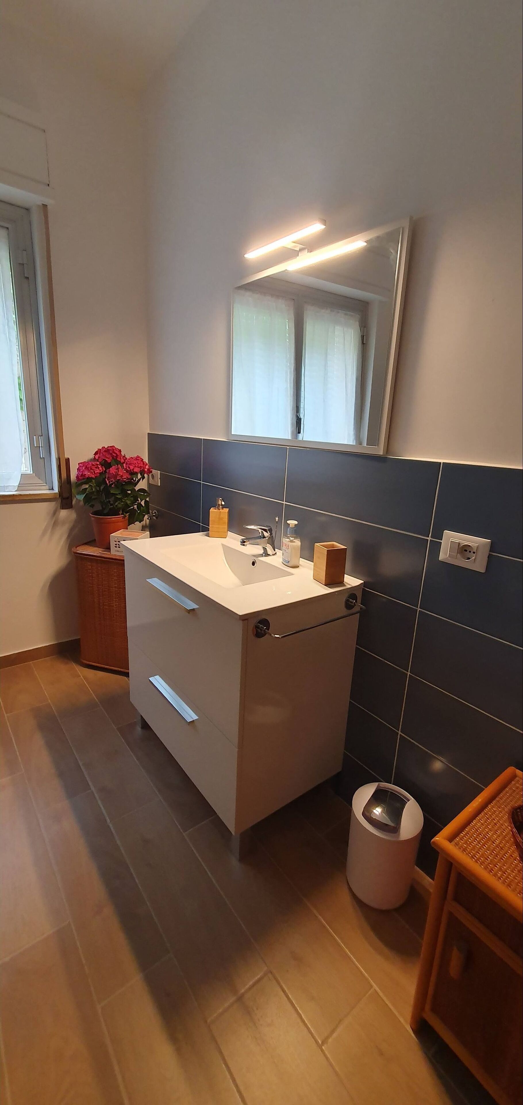 Apartment, 1 Bedroom, Balcony | Bathroom amenities