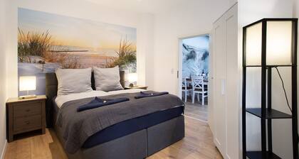 Apartment 'Küstenzauber - Balkon - Top Lage' with Terrace, Balcony & Wi-Fi