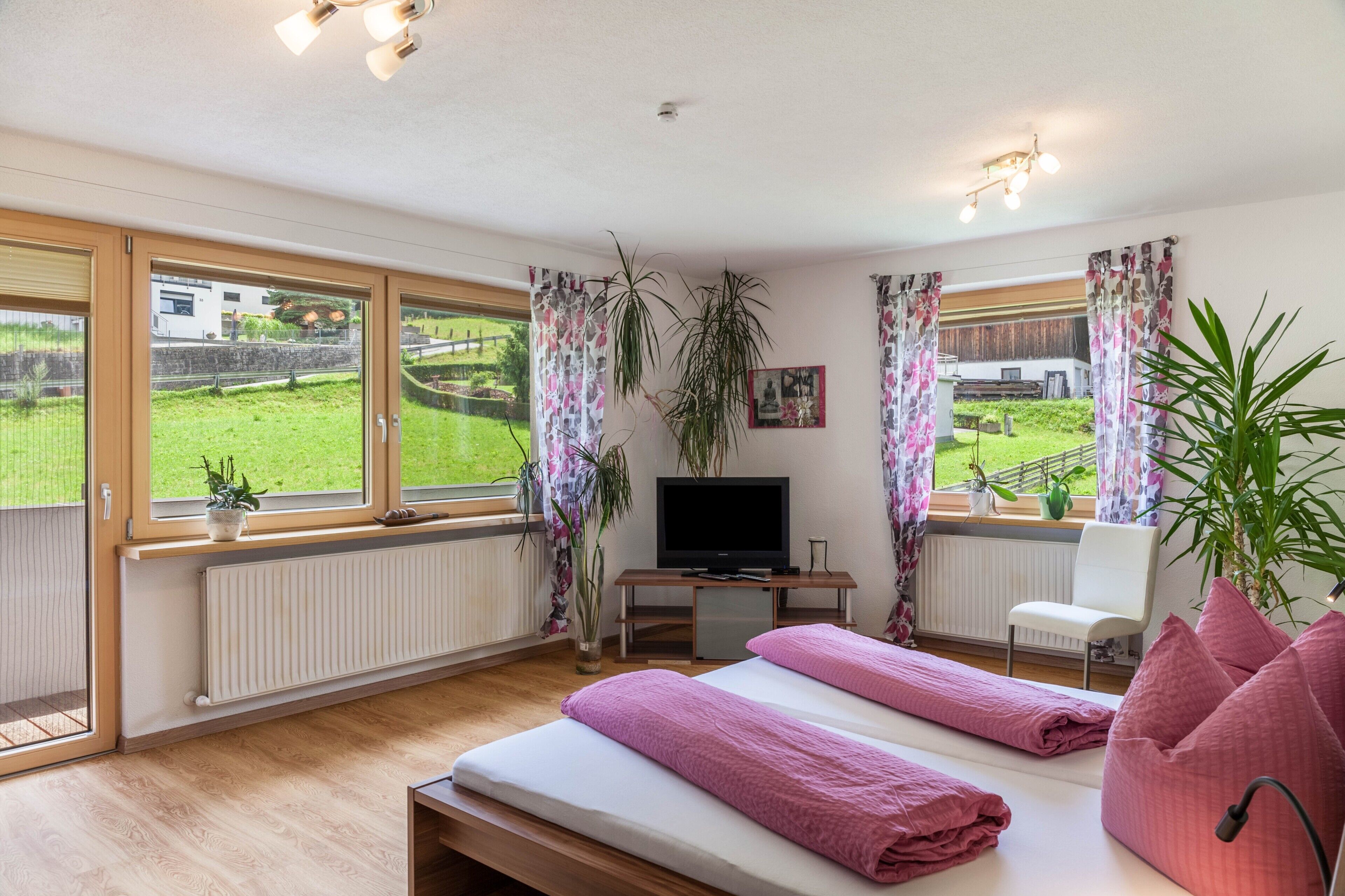 4 Schlafzimmer, kostenloses WLAN, Bettwäsche