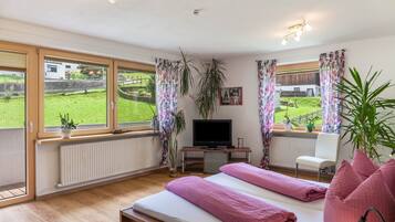 4 Schlafzimmer, kostenloses WLAN, BettwÀsche