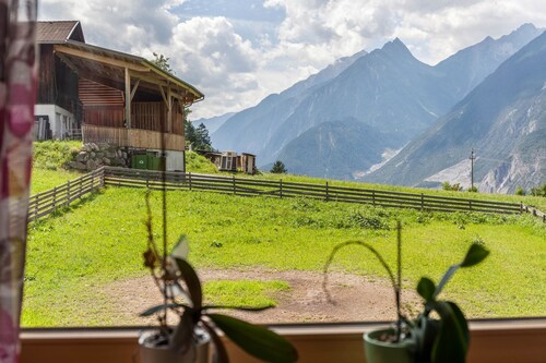 Apartment "S'Peaters Imsterberg" with Mountain View, Shared Garden & Wi-Fi