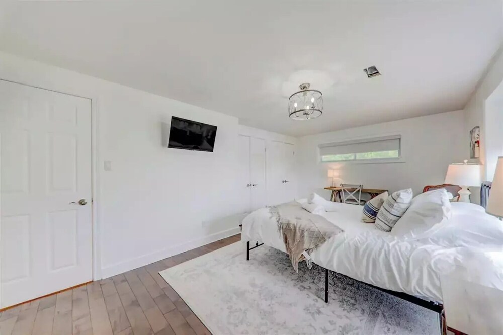 Newman Luxury Residence Kawartha Lakes Vrbo