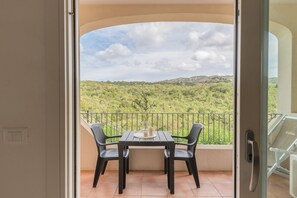 Apartment, 1 Schlafzimmer, Balkon | Blick von der Unterkunft