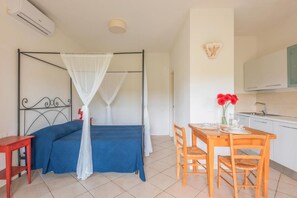 Apartment, 1 Schlafzimmer, Balkon | Speisen