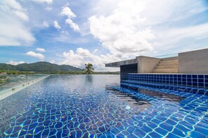 6 indoor pools, 10 outdoor pools - Relife Windy by space B228 (Rawai)