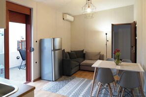 Apartment, 2 Schlafzimmer, Balkon, Gartenblick | Innenbereich