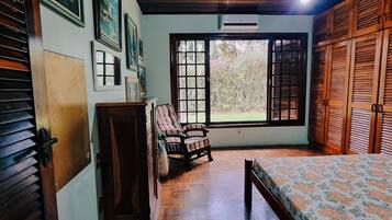 Basic Double Room | Free WiFi, bed sheets