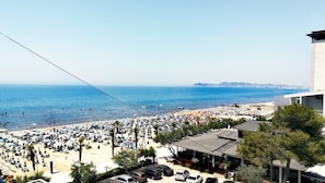 숙박 시설 구내