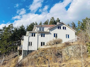 Huoneisto, 5 makuuhuonetta, terassi | Ulkopuoli
