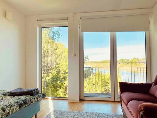 Bjurvik's Villa - Flat 1 - Business Customers Only