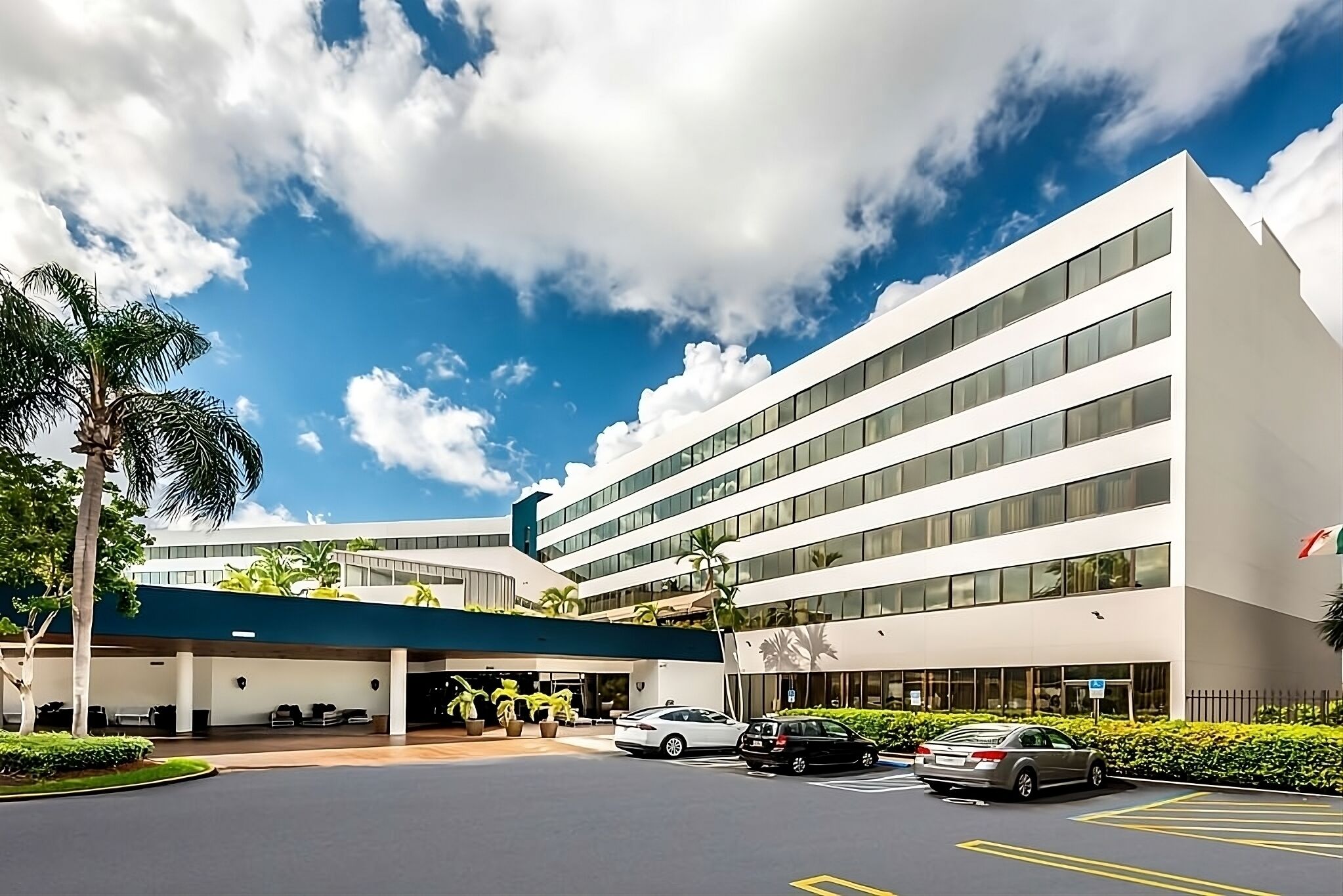 4 Units Perfect for Families, Close to Jungle Island