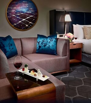 1 bedroom, iron/ironing board, free WiFi, bed sheets - Best Value, Quality Stay! Pet-Friendly, w/ Pool, Close to Bayou Bend! (Houston)