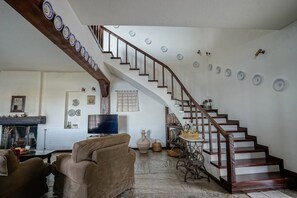 Loft, 5 chambres, balcon, vue jardin | Coin séjour