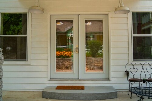 Downtown! Historic Loop Entire Home Free Parking