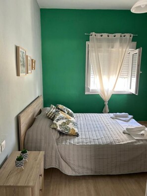 Departamento, 1 habitación, balcón, vista al jardín | 1 habitación