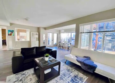 Stunningly Private, Spacious, & Bright Walkout Suite