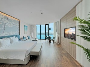 Executive Condo | Premium bedding, down duvets, Select Comfort beds, desk - Luxe Rental Apartments - Residence A La Carte (Ha Long)