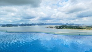 Indoor pool, outdoor pool, open 10:00 AM to 6:00 PM, pool loungers - Luxe Rental Apartments - Residence A La Carte (Ha Long)