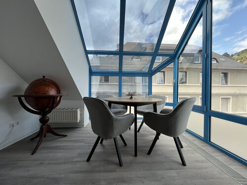 Premium FeWo - Blick auf Felsenkirche & Schloss - Zentral