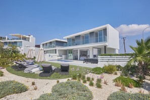 Bungalow, 3 chambres, piscine privée, vue jardin | Enceinte de l’hébergement