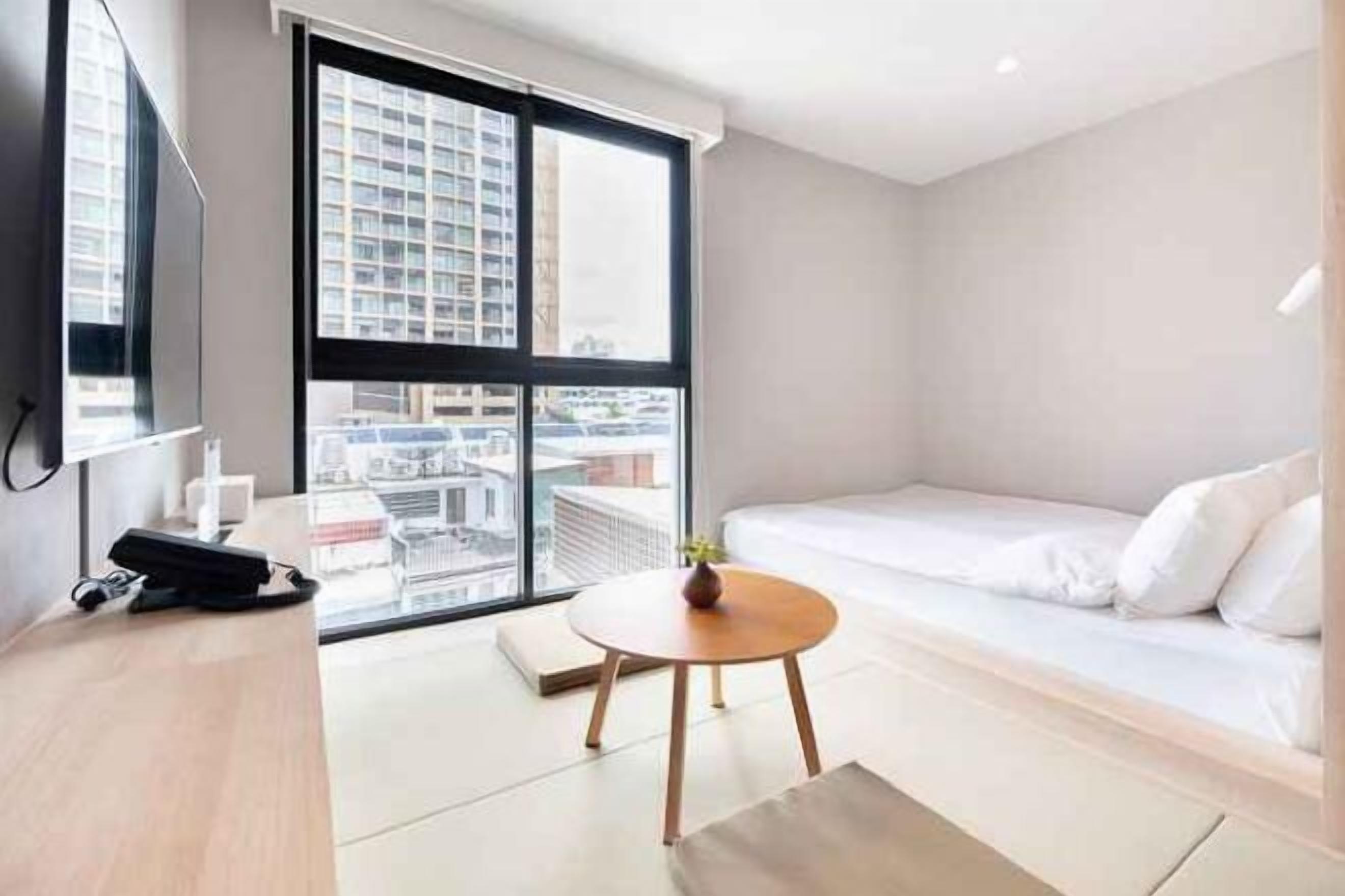 Minibar, in-room safe, free WiFi, bed sheets