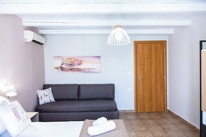 Villa, 3 Bedrooms, Private Pool, Garden View | Living area - Mysigt Villa - Next To Platanias, 2min From Beach (Platanias)