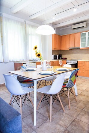 Villa, 3 Bedrooms, Private Pool, Garden View | Dining - Mysigt Villa - Next To Platanias, 2min From Beach (Platanias)