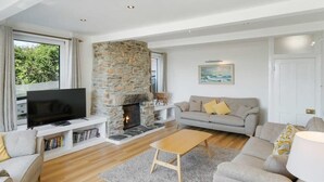 TV, DVD player, stereo, offices - Beautiful Home with Pool Overlooking Camel Estuary (Wadebridge)