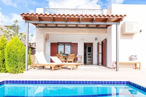 Villa, 2 Schlafzimmer, eigener Pool | Pool