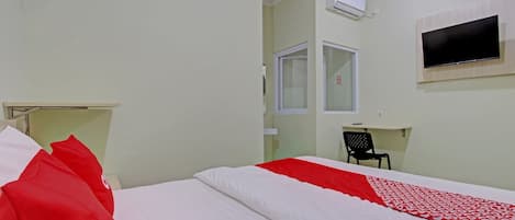 Deluxe Double Room | Free WiFi, bed sheets